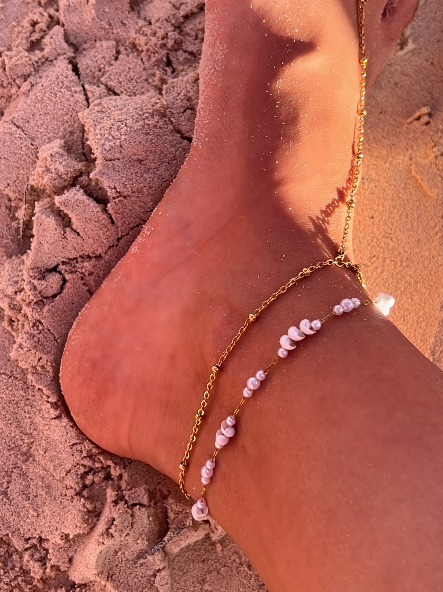 Shelly anklet