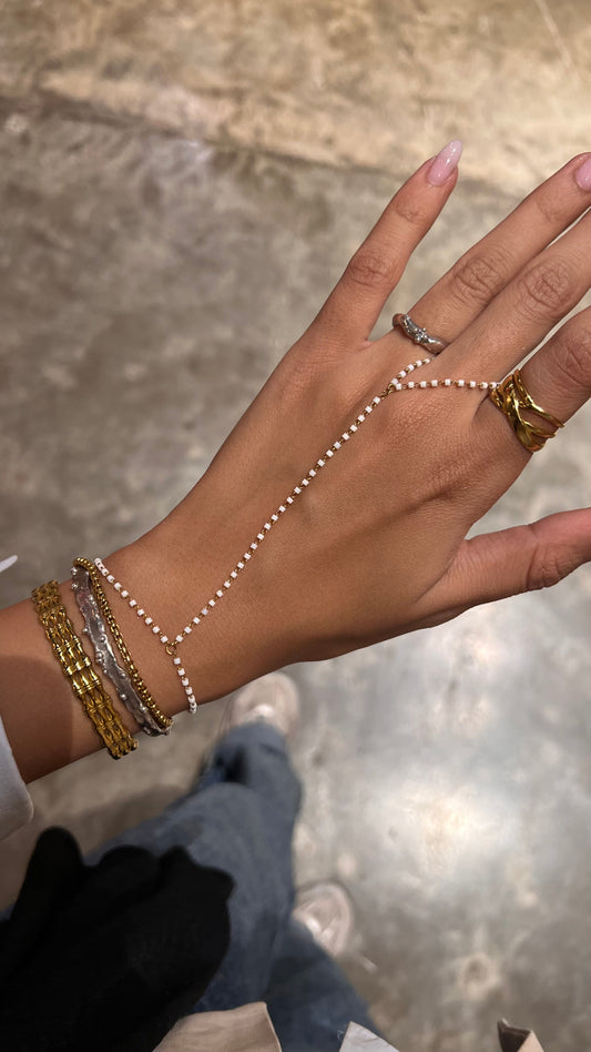 Whitey hand chains