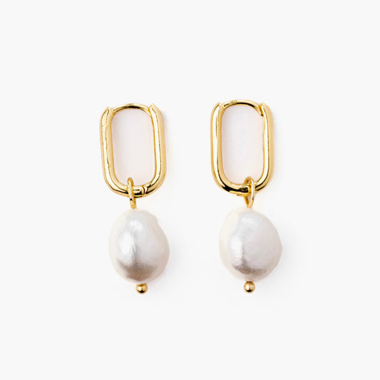 Amelia pearl earrings