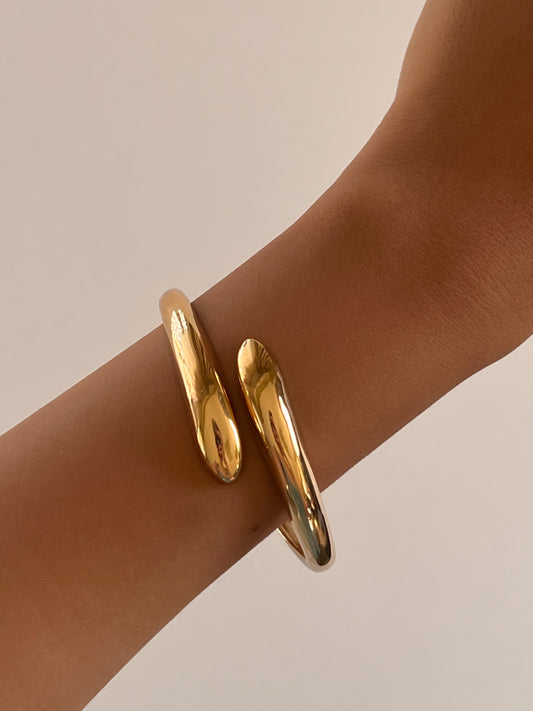 Nola Gold bangle