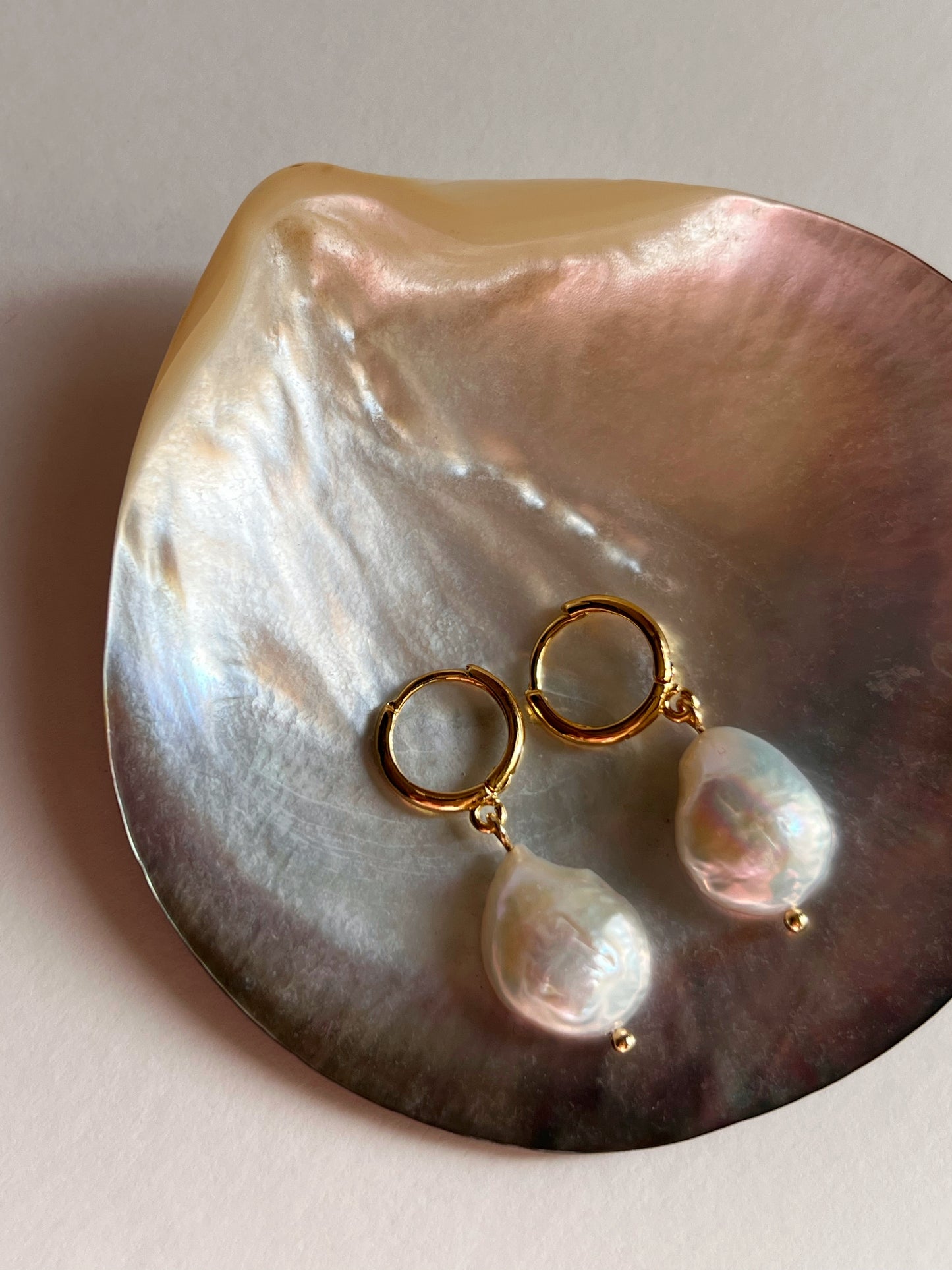 Big pearl earrings