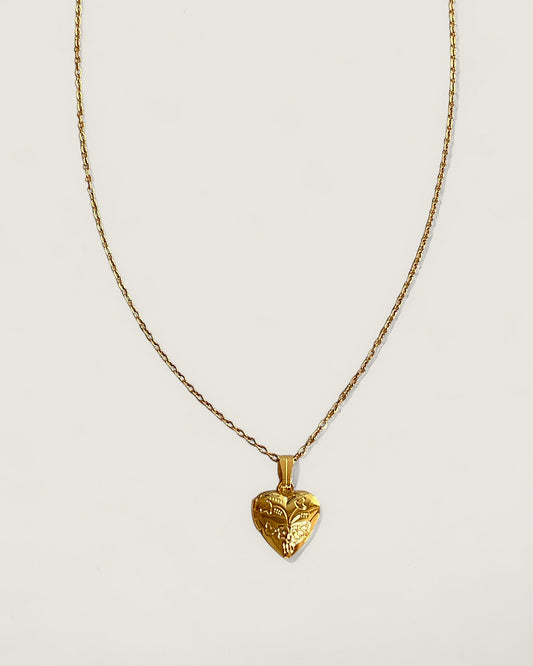 Mini heart locket necklace II